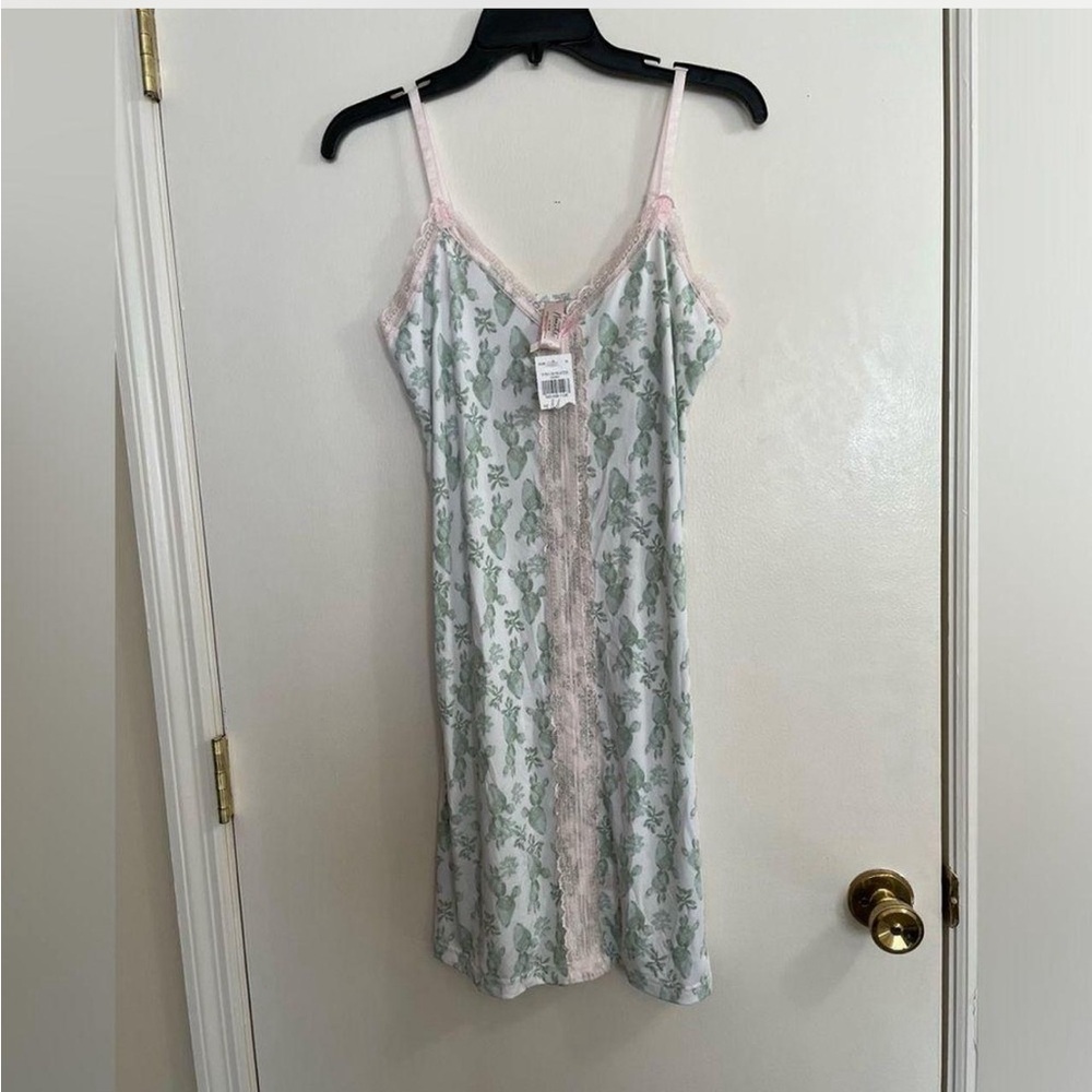 NWT Nanette Lepore Succulent Lace Trim Plant Lover Nightie - Pink and Green Sz